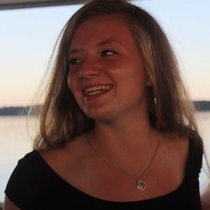 Meet your Posher, Brooke